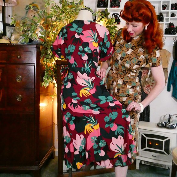 Emily and Fin 1950's Style House Plant & Hidden Cat Wrap Day Dress Sz XS - Picture 4 of 13